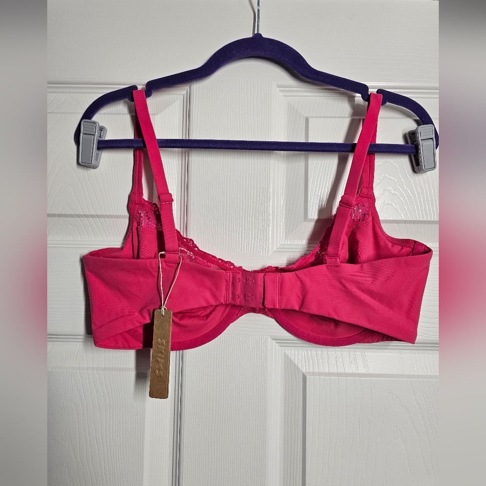SKIMS bra - Picture 4 of 10